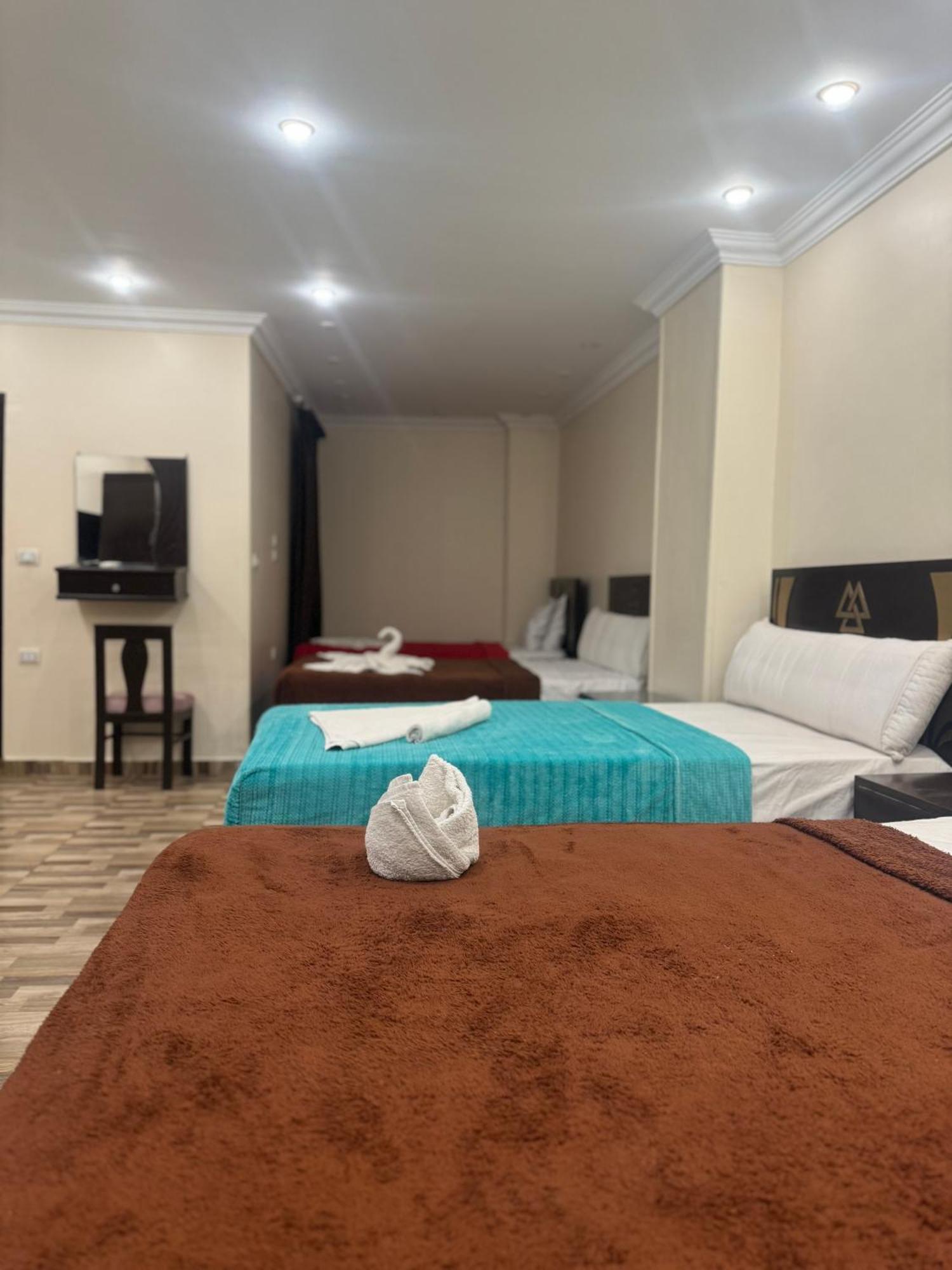 Pyramids And Sphinx Hotel Kafret el-Gabal 外观 照片